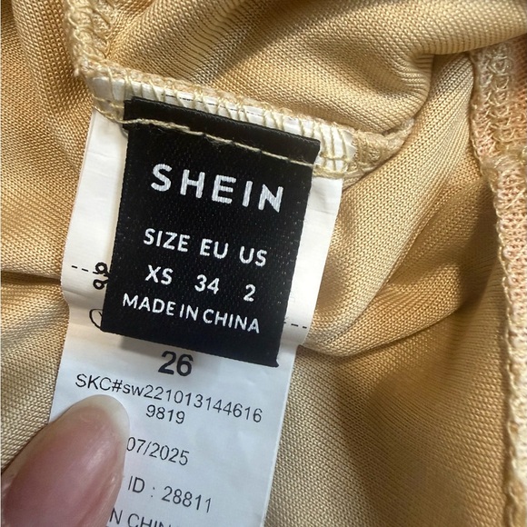 SHEIN | Tank - Picture 3 of 4